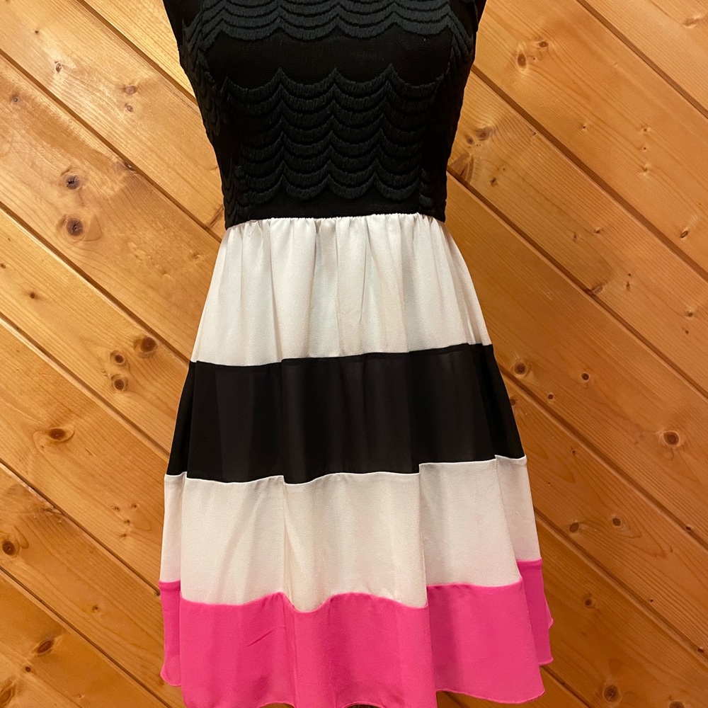 Dress strapless